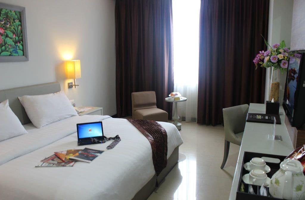 Swiss-Belexpress Jayapura Hotel Exterior photo