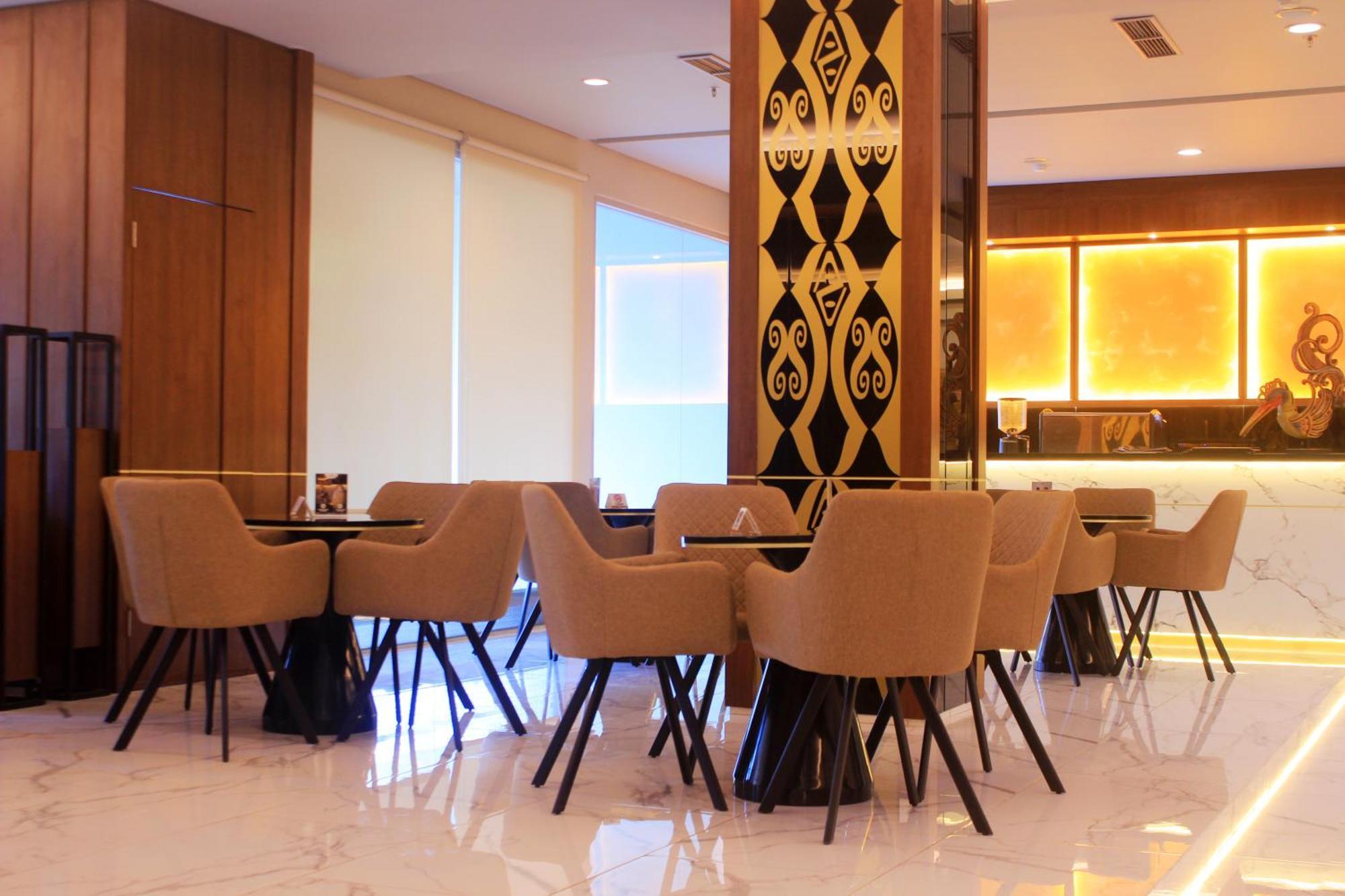 Swiss-Belexpress Jayapura Hotel Exterior photo