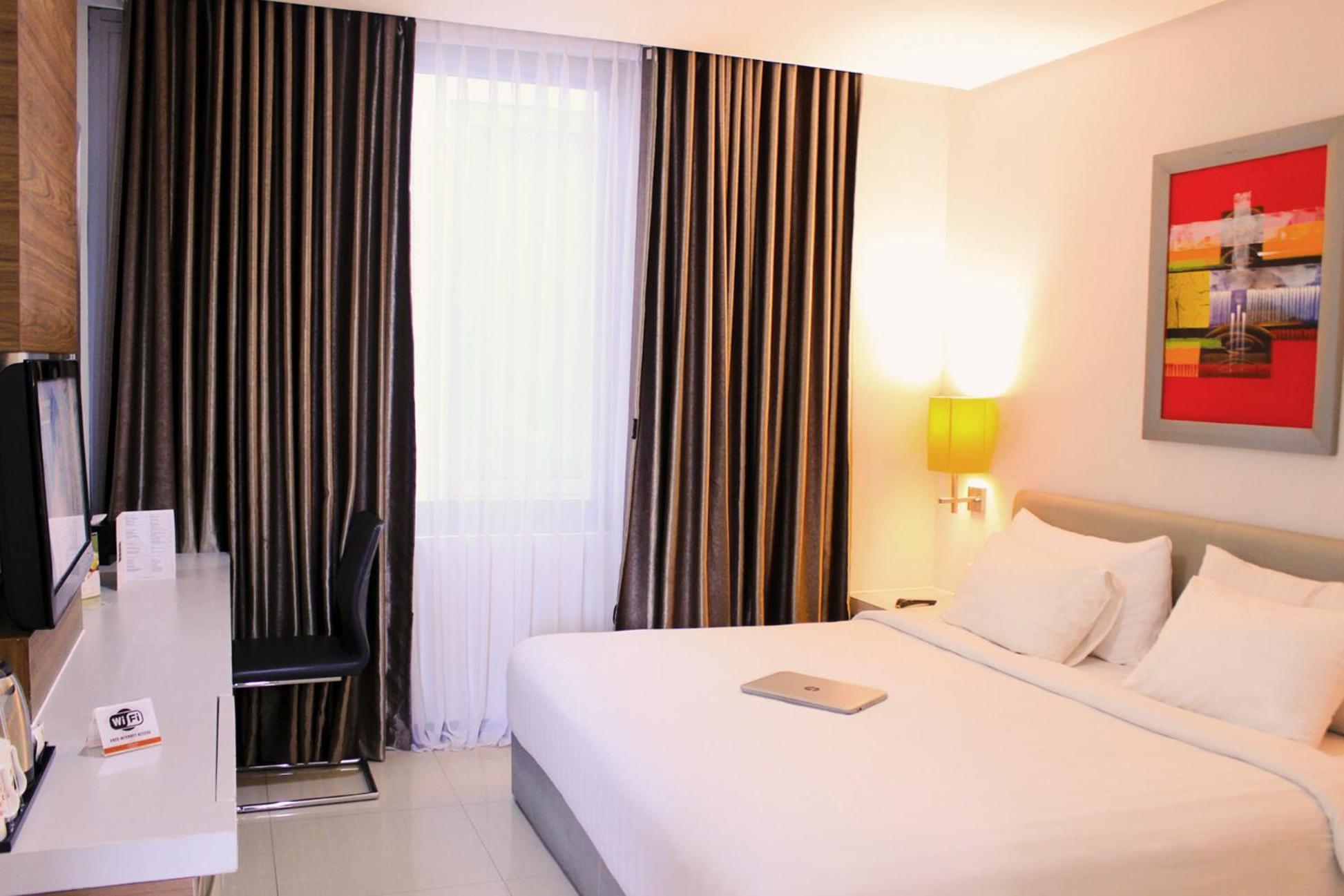 Swiss-Belexpress Jayapura Hotel Exterior photo