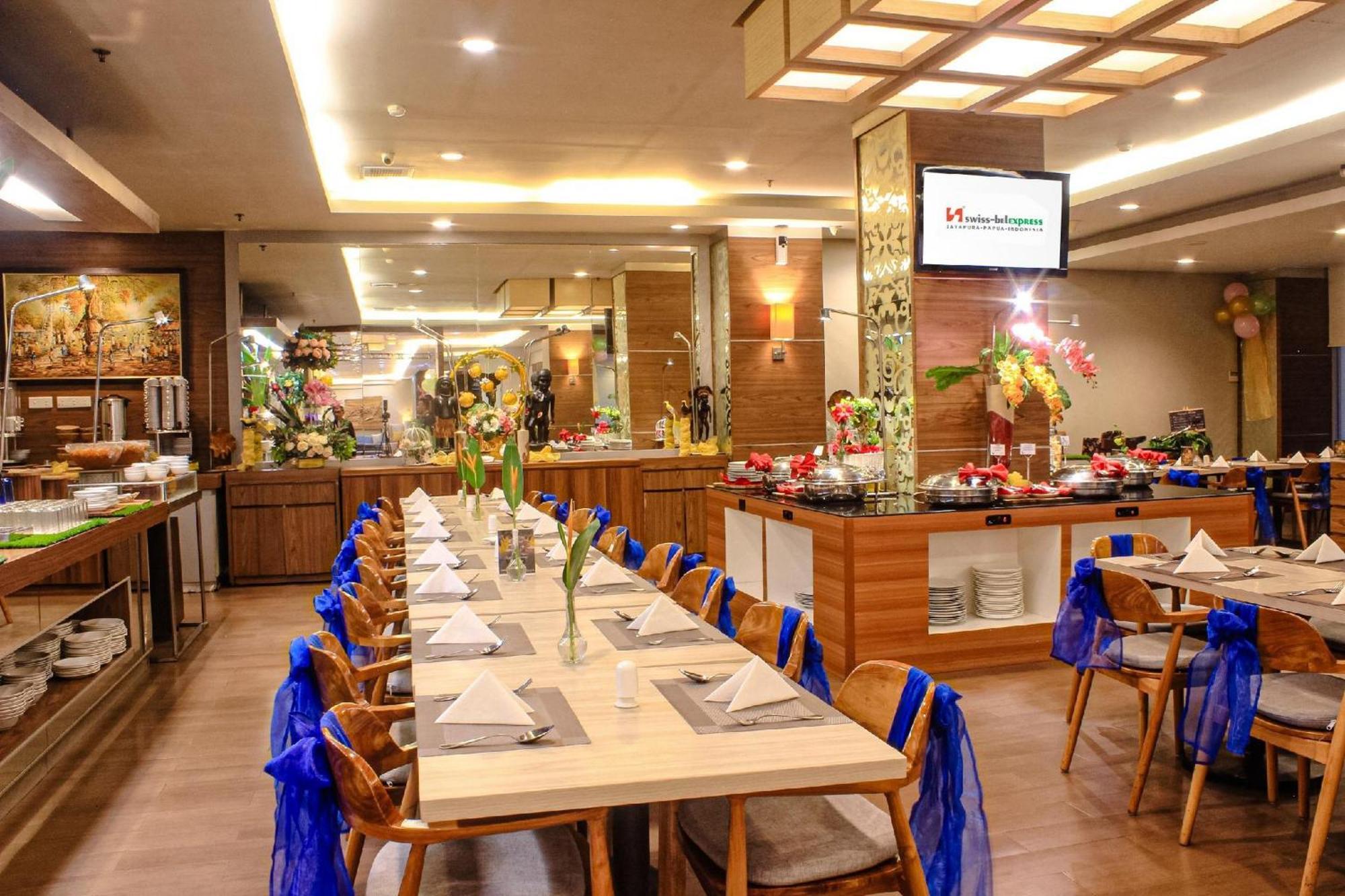 Swiss-Belexpress Jayapura Hotel Exterior photo