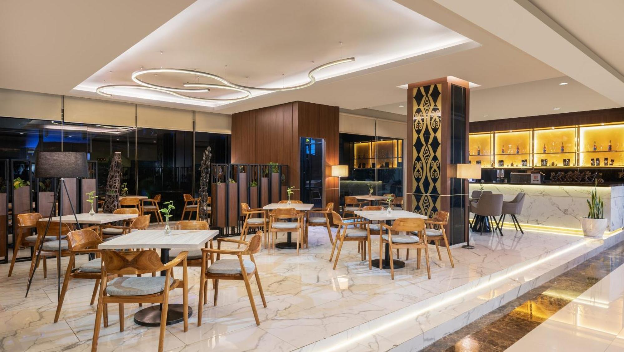 Swiss-Belexpress Jayapura Hotel Exterior photo