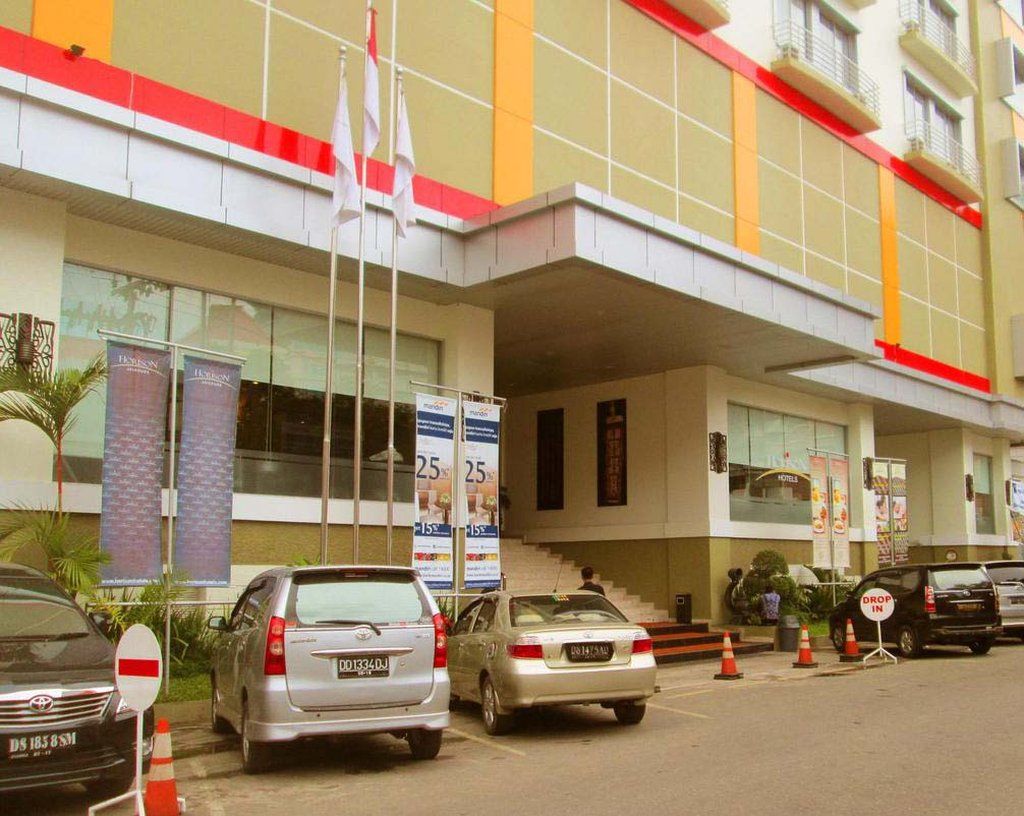 Swiss-Belexpress Jayapura Hotel Exterior photo